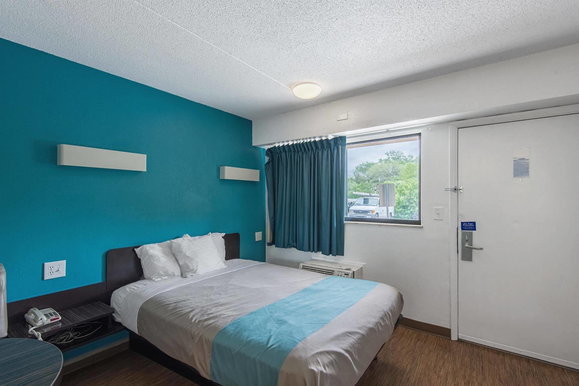 Motel 6-Overland Park, Ks Exteriér fotografie